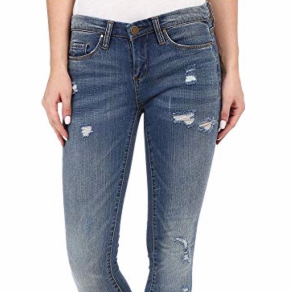 ✰Mid-Rise Distressed Blank NYC Jeans👖✰ - Picture 2 of 4